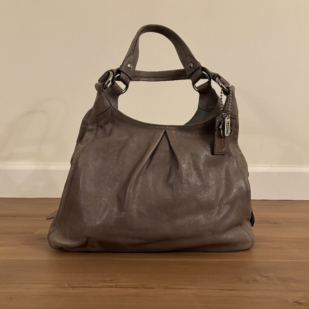 coach | maggie hobo shoulder bag | leather | vintage